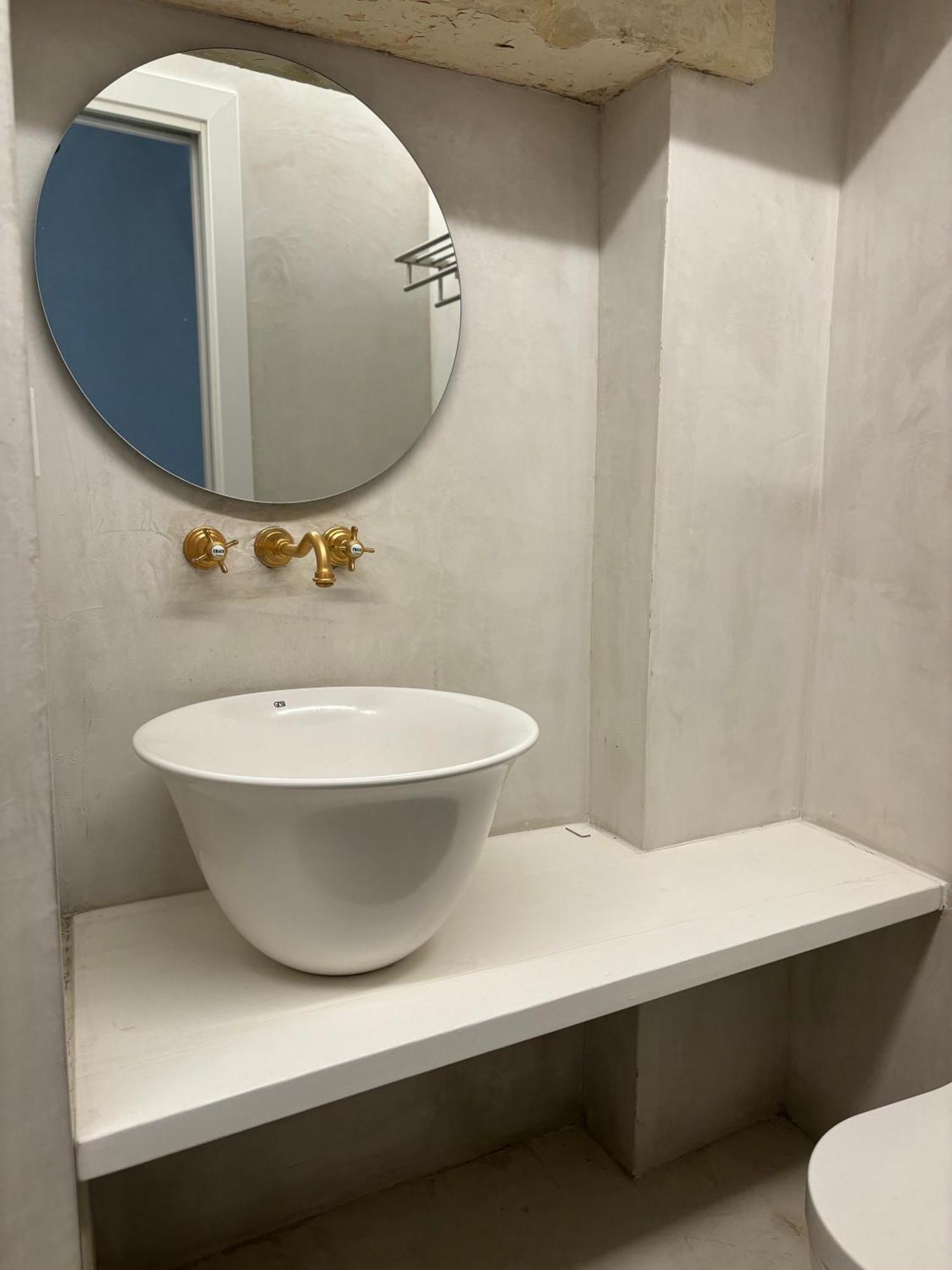 Alora Boutique Suites Лечче Экстерьер фото